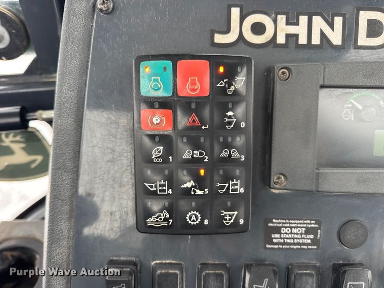 image for item DW6684 2019 John Deere 310SL HL backhoe