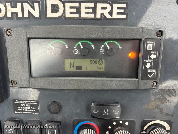 image for item DW6684 2019 John Deere 310SL HL backhoe