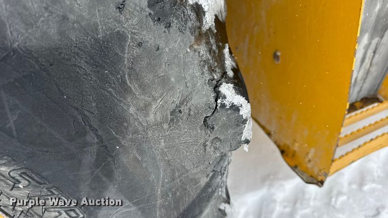 image for item DW6684 2019 John Deere 310SL HL backhoe