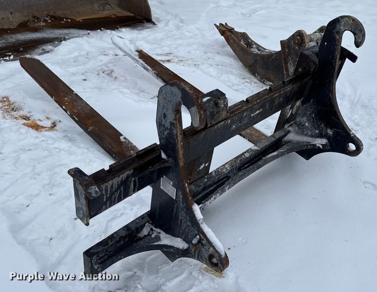 image for item DW6684 2019 John Deere 310SL HL backhoe