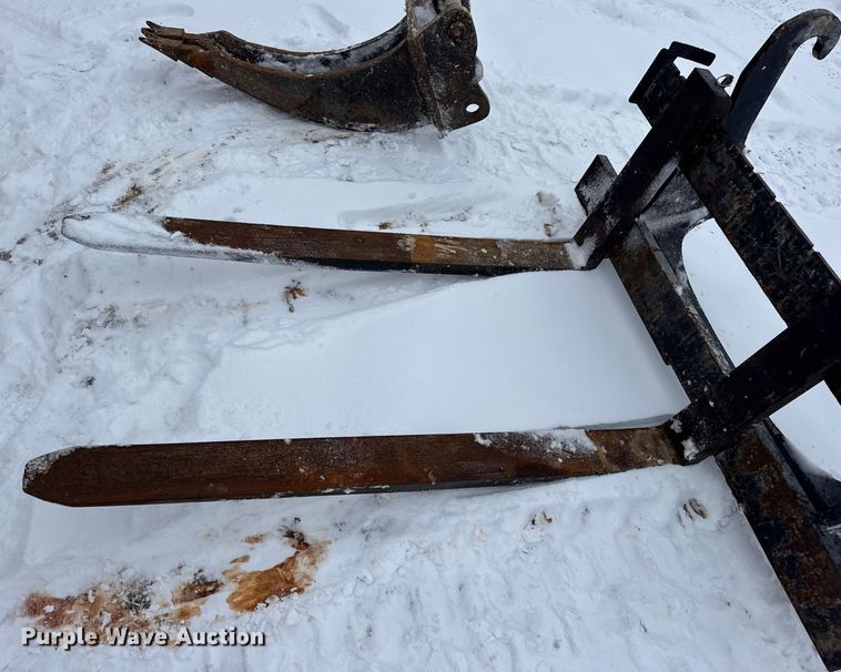 image for item DW6684 2019 John Deere 310SL HL backhoe