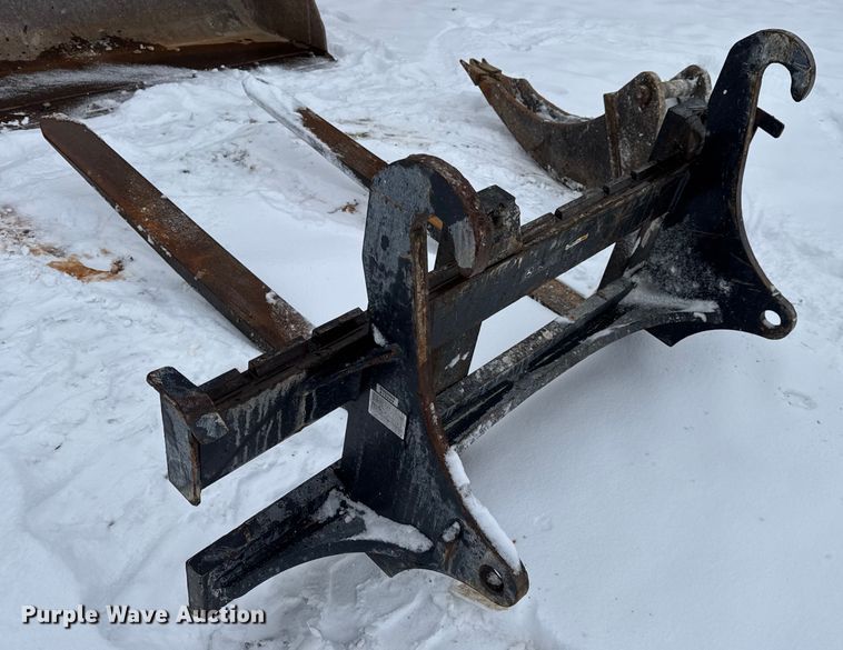 image for item DW6684 2019 John Deere 310SL HL backhoe