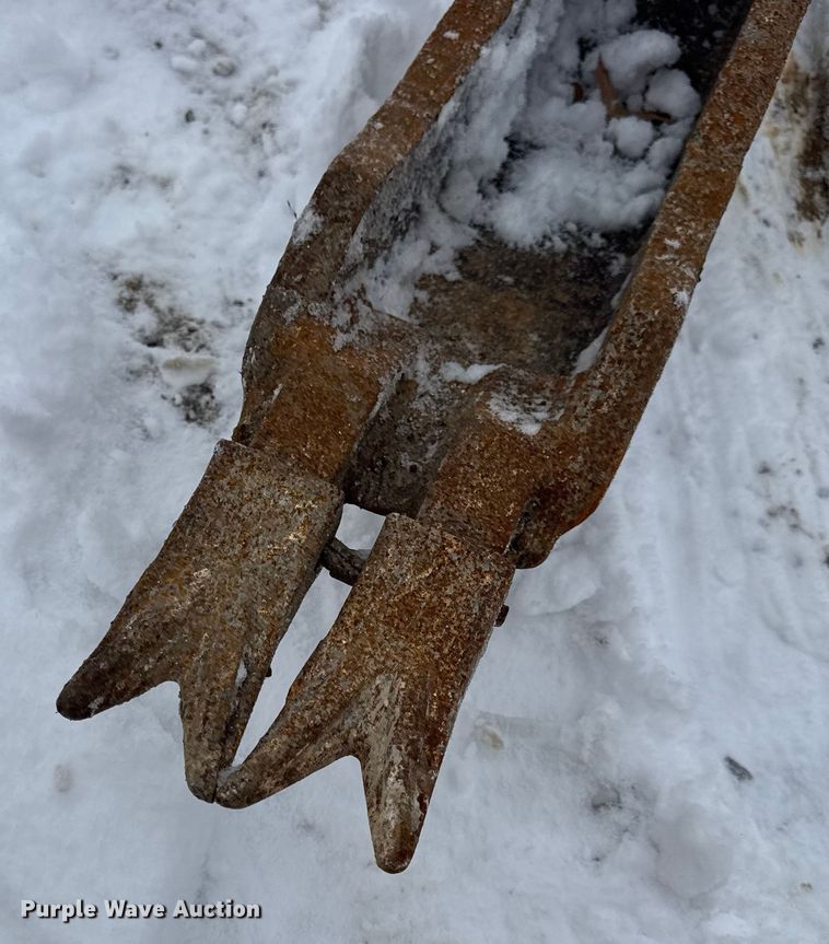 image for item DW6684 2019 John Deere 310SL HL backhoe