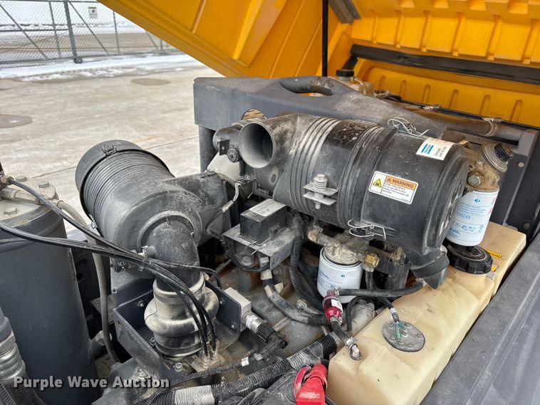 image for item DW6689 2018 Atlas Copco XAS 185 KD7 PE T4F air compressor