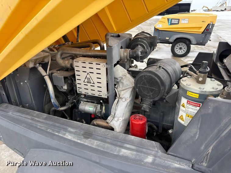 image for item DW6689 2018 Atlas Copco XAS 185 KD7 PE T4F air compressor