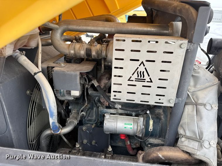image for item DW6689 2018 Atlas Copco XAS 185 KD7 PE T4F air compressor