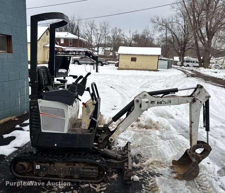 EXCAVADORA 2015 BOBCAT 418