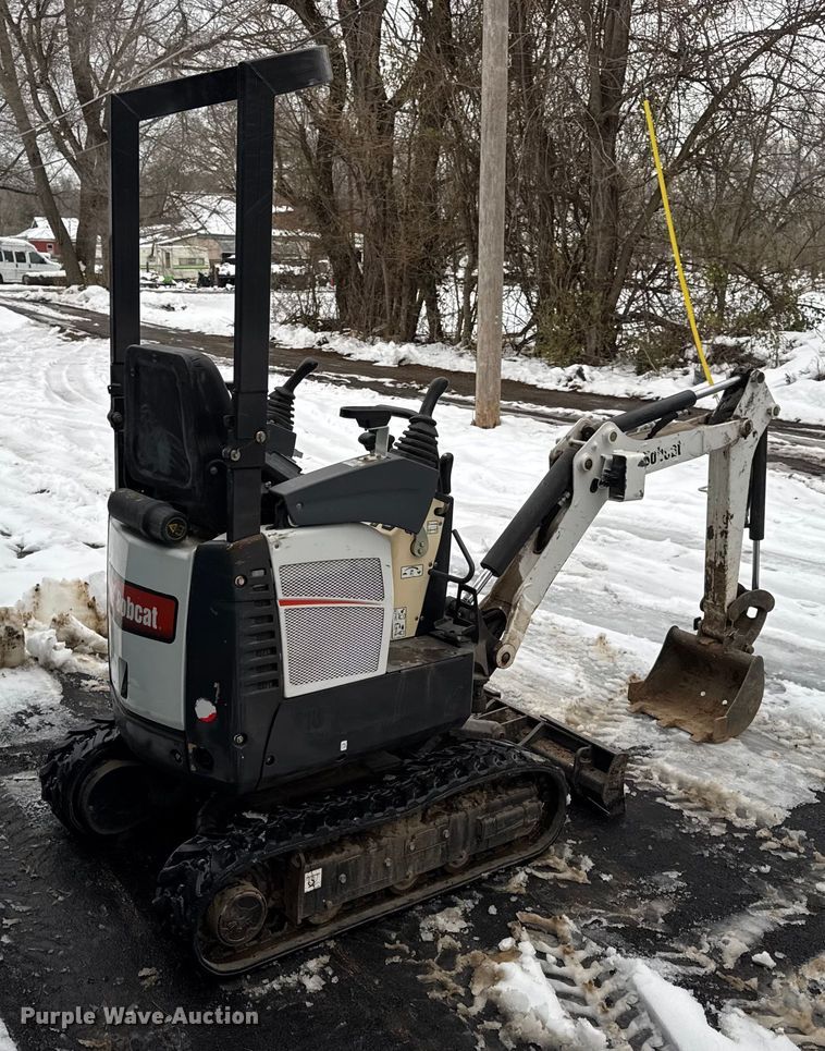 EXCAVADORA 2015 BOBCAT 418