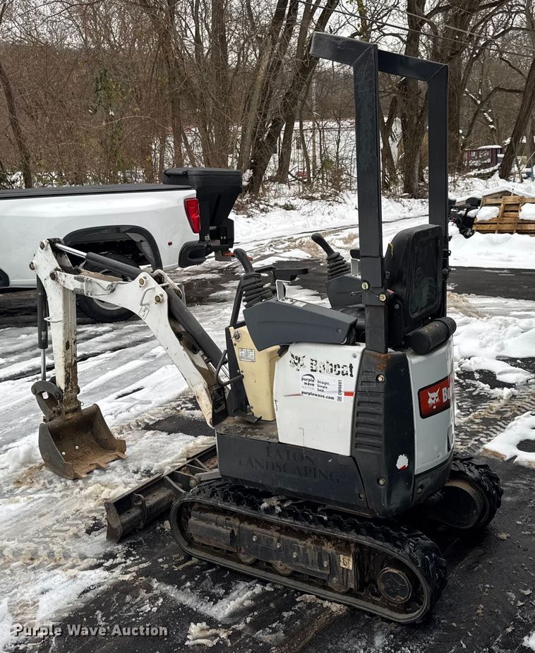 image for item DW6691 2015 Bobcat 418 mini excavator