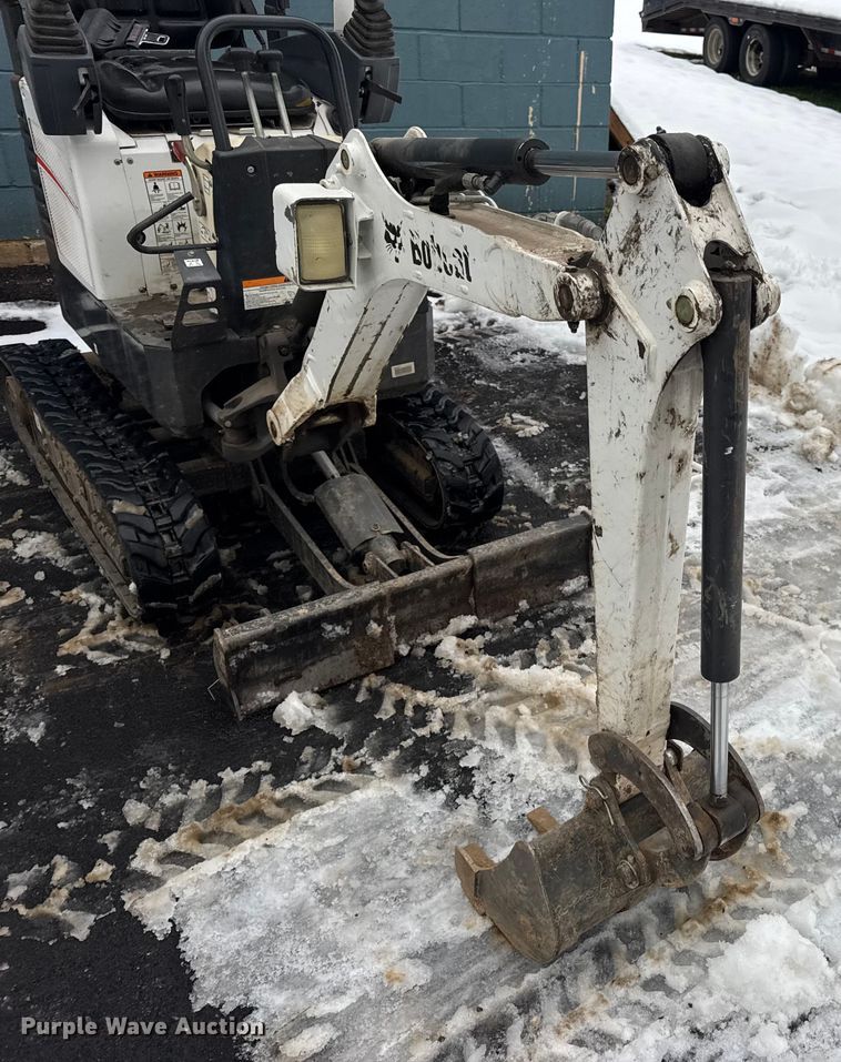 image for item DW6691 2015 Bobcat 418 mini excavator