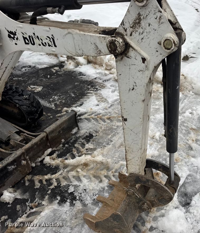 image for item DW6691 2015 Bobcat 418 mini excavator