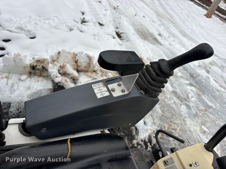 image for item DW6691 2015 Bobcat 418 mini excavator