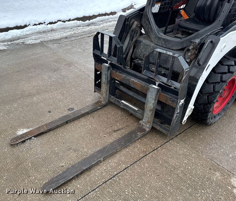 image for item DW6692 2015 Bobcat S450 Skid Steer