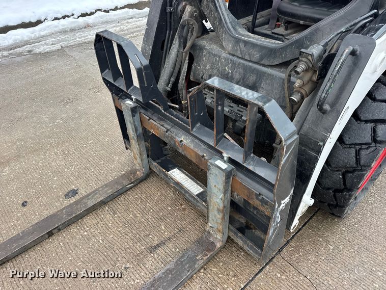 image for item DW6692 2015 Bobcat S450 Skid Steer