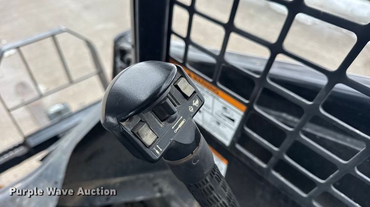 image for item DW6692 2015 Bobcat S450 Skid Steer