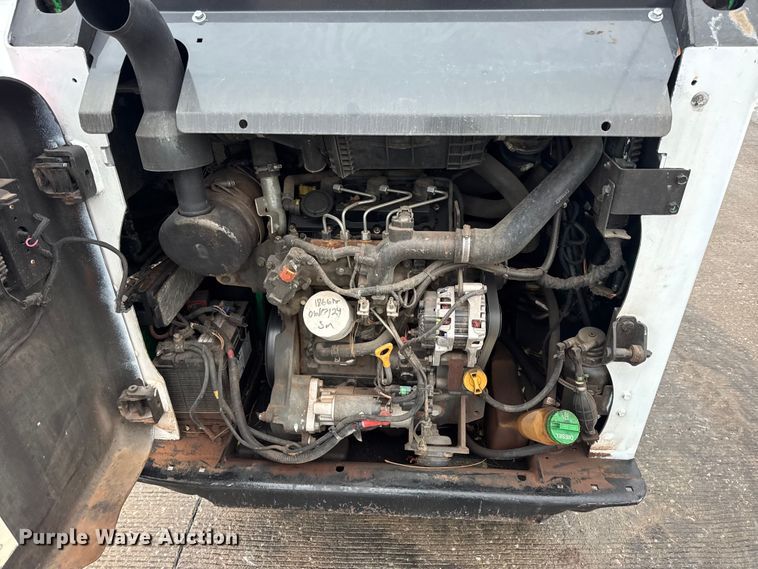 image for item DW6692 2015 Bobcat S450 Skid Steer