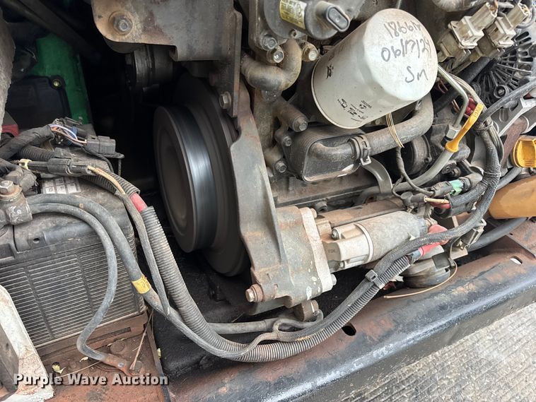 image for item DW6692 2015 Bobcat S450 Skid Steer