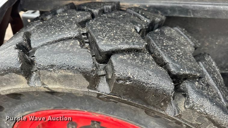 image for item DW6692 2015 Bobcat S450 Skid Steer