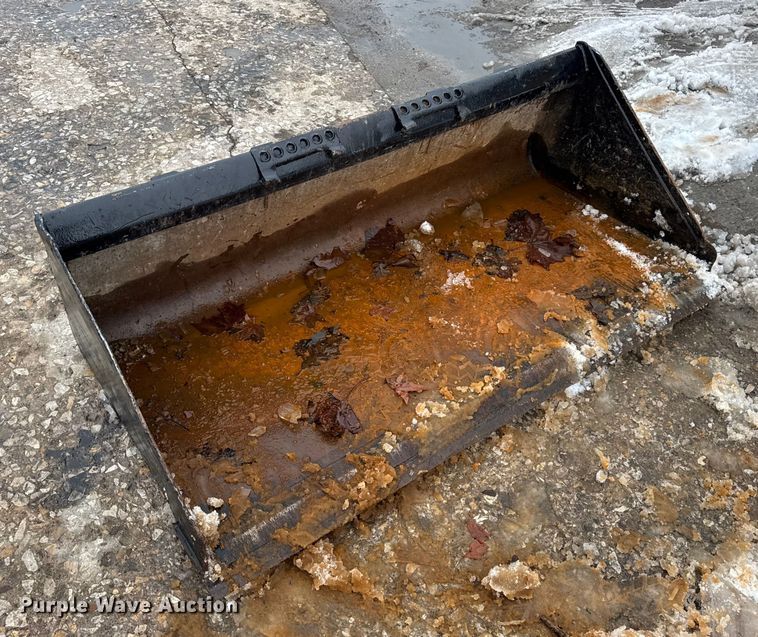 image for item DW6692 2015 Bobcat S450 Skid Steer