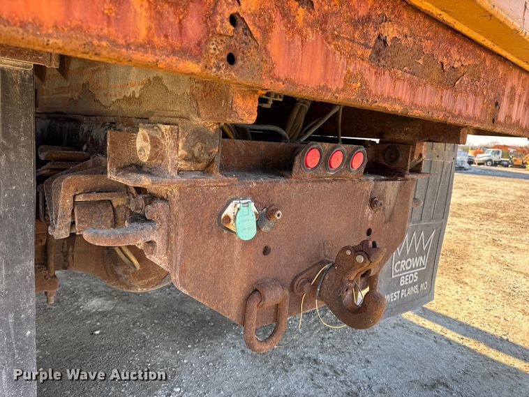 image for item DW6703 2006 International 7400 dump truck