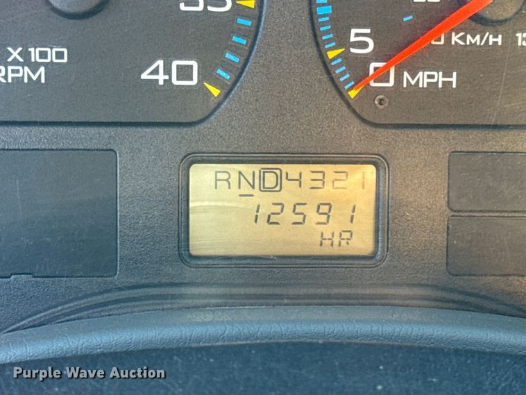 image for item DW6703 2006 International 7400 dump truck