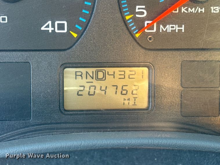 image for item DW6703 2006 International 7400 dump truck