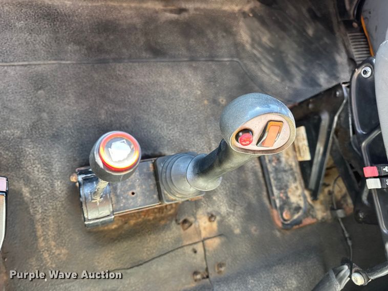 image for item DW6703 2006 International 7400 dump truck