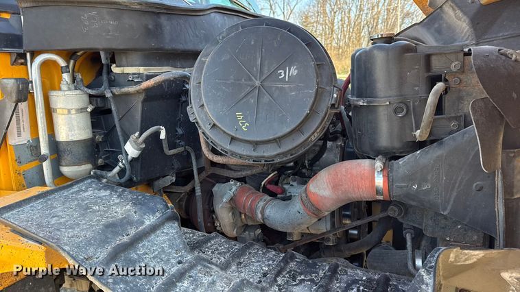 image for item DW6703 2006 International 7400 dump truck