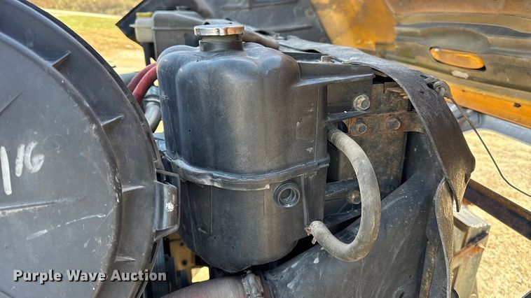 image for item DW6703 2006 International 7400 dump truck