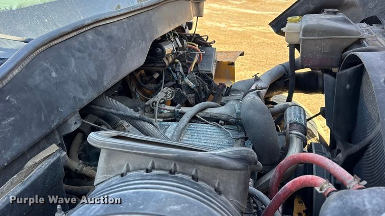 image for item DW6703 2006 International 7400 dump truck