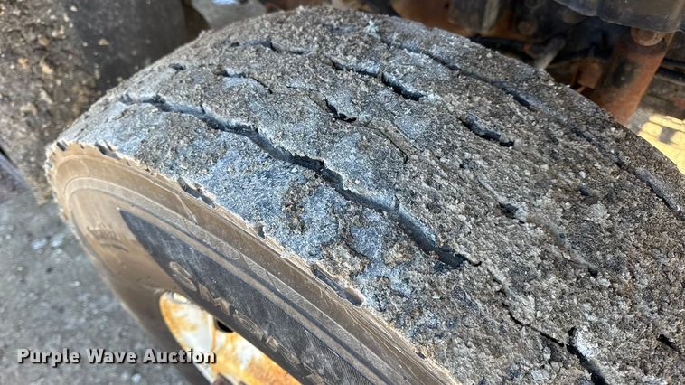 image for item DW6703 2006 International 7400 dump truck