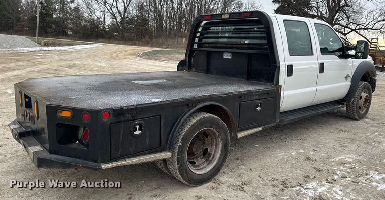 image for item DW6706 2016 Ford F550 Super Duty XL Crew Cab flatbed truck