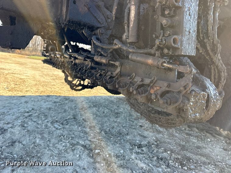 image for item DW6707 2004 Chevrolet C7500 oil distributor truck