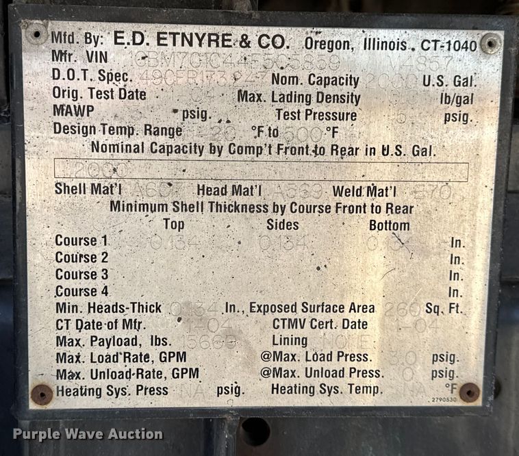 image for item DW6707 2004 Chevrolet C7500 oil distributor truck
