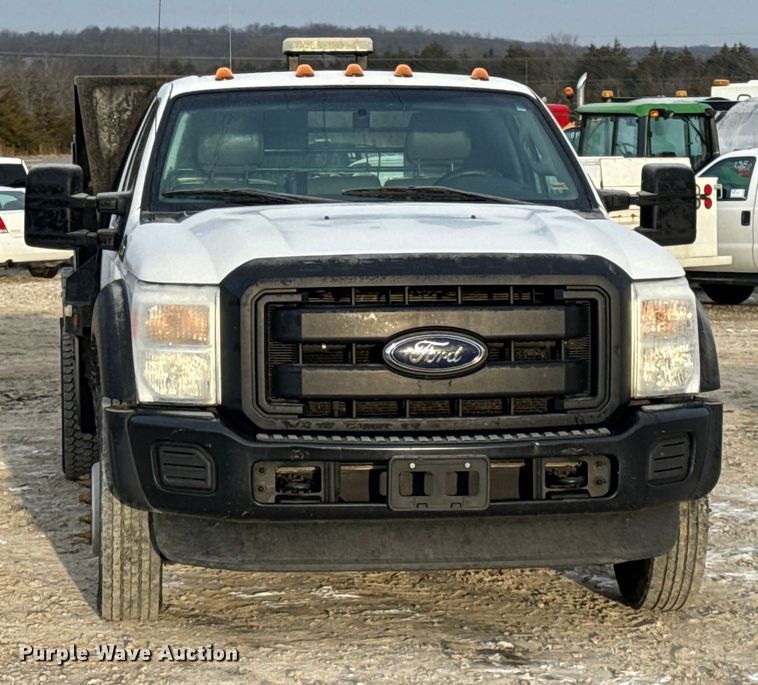 image for item DW6711 2013 Ford F450 Super Duty XL flatbed truck