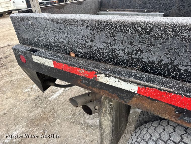 image for item DW6711 2013 Ford F450 Super Duty XL flatbed truck