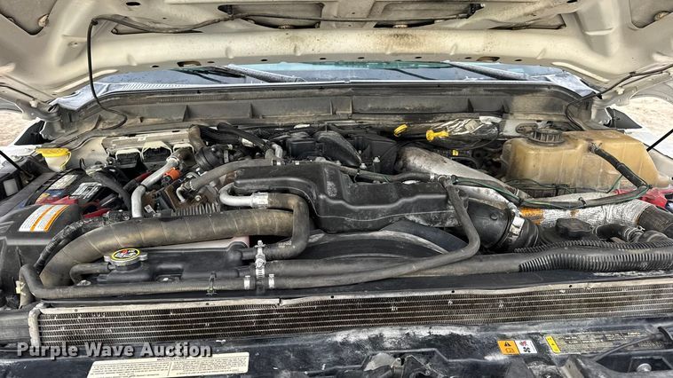 image for item DW6711 2013 Ford F450 Super Duty XL flatbed truck