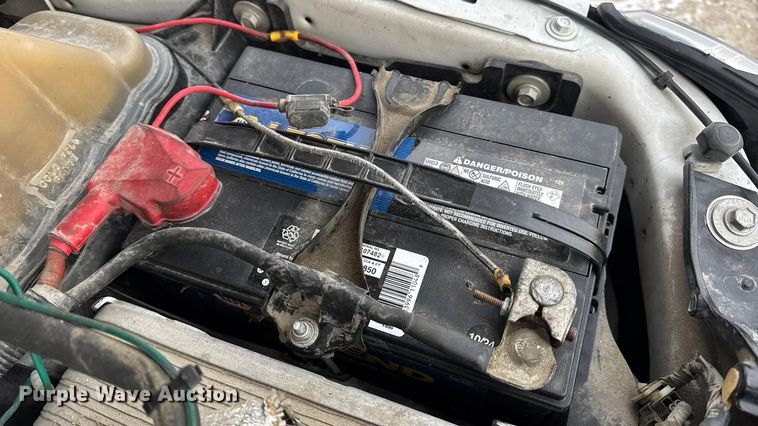 image for item DW6711 2013 Ford F450 Super Duty XL flatbed truck