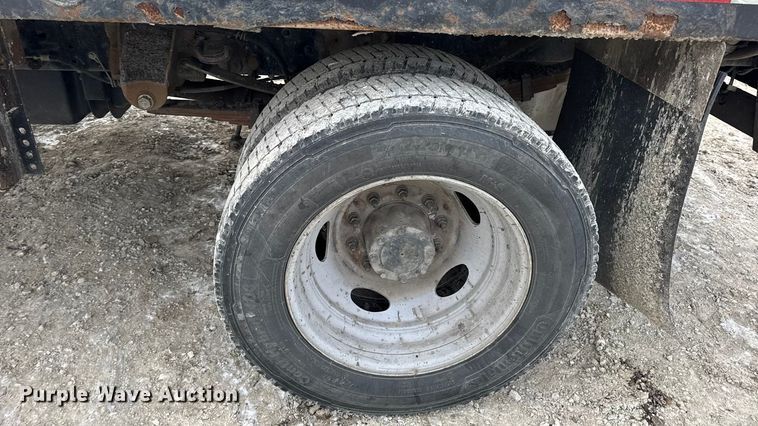 image for item DW6711 2013 Ford F450 Super Duty XL flatbed truck