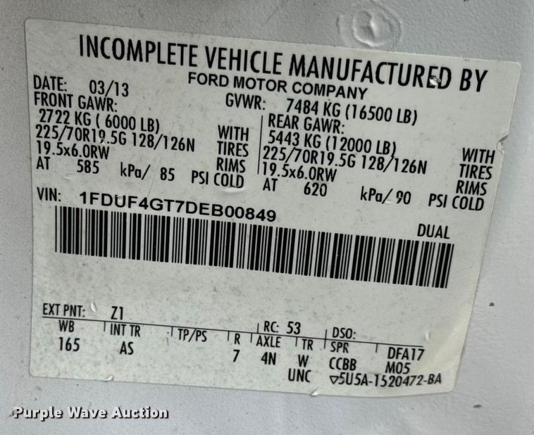 image for item DW6711 2013 Ford F450 Super Duty XL flatbed truck