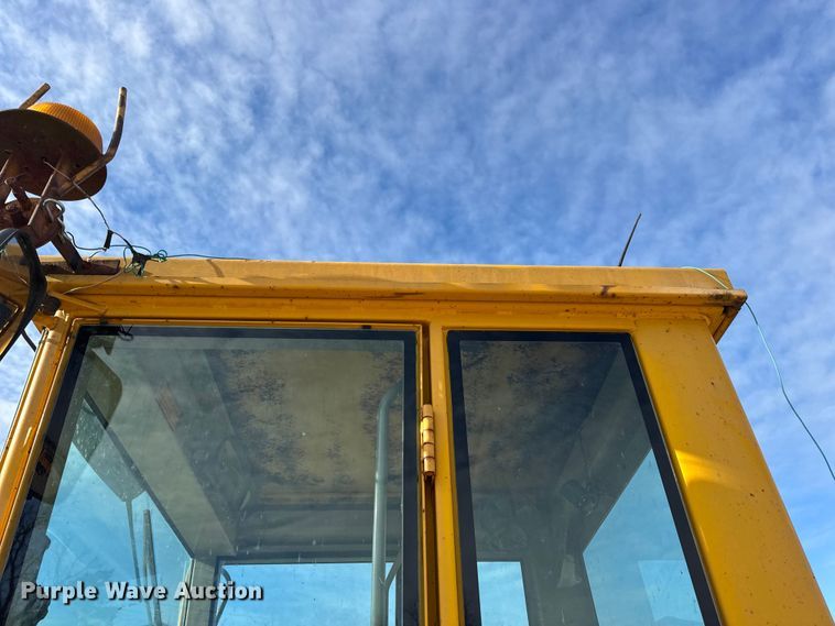 image for item DW6713 1992 John Deere 770B motor grader