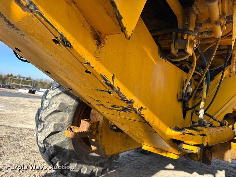 image for item DW6713 1992 John Deere 770B motor grader