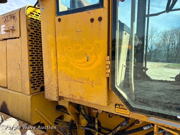 image for item DW6713 1992 John Deere 770B motor grader