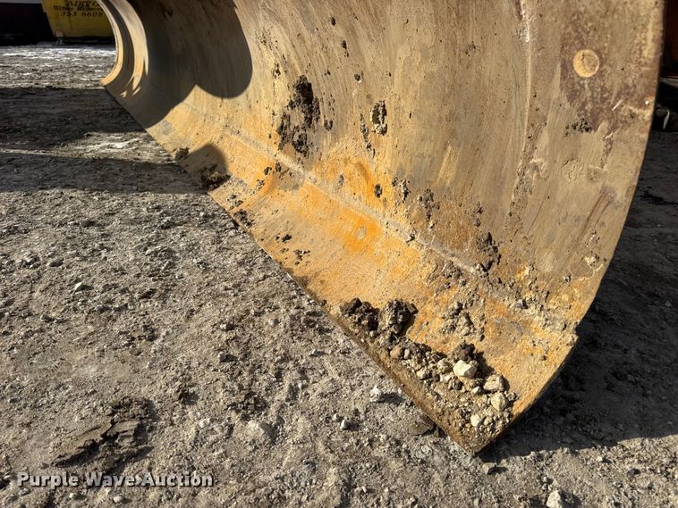 image for item DW6713 1992 John Deere 770B motor grader