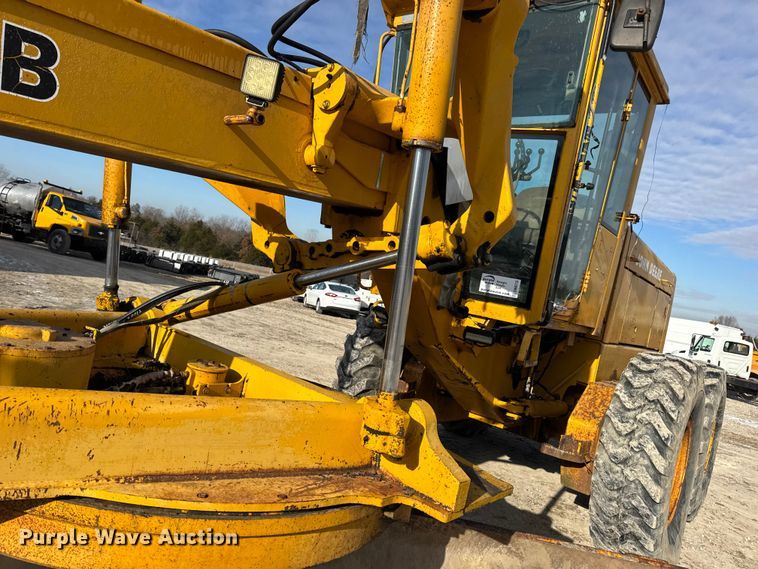 image for item DW6713 1992 John Deere 770B motor grader