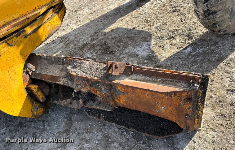 image for item DW6713 1992 John Deere 770B motor grader