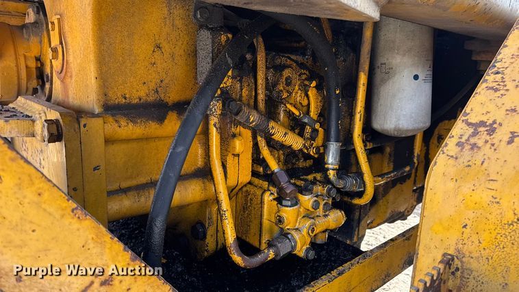 image for item DW6713 1992 John Deere 770B motor grader