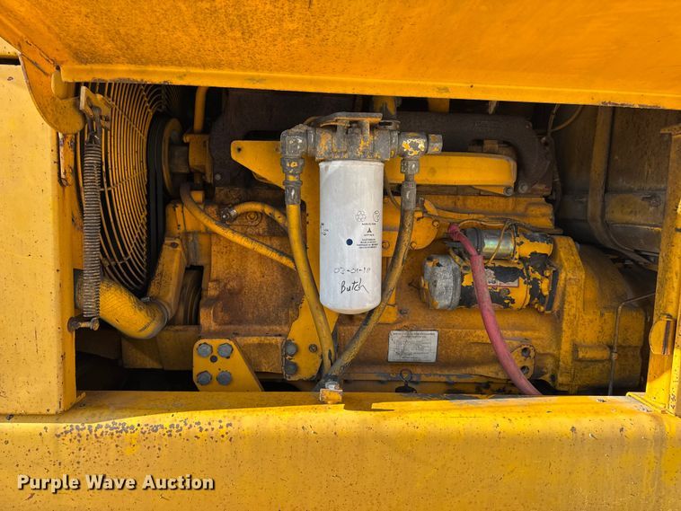 image for item DW6713 1992 John Deere 770B motor grader