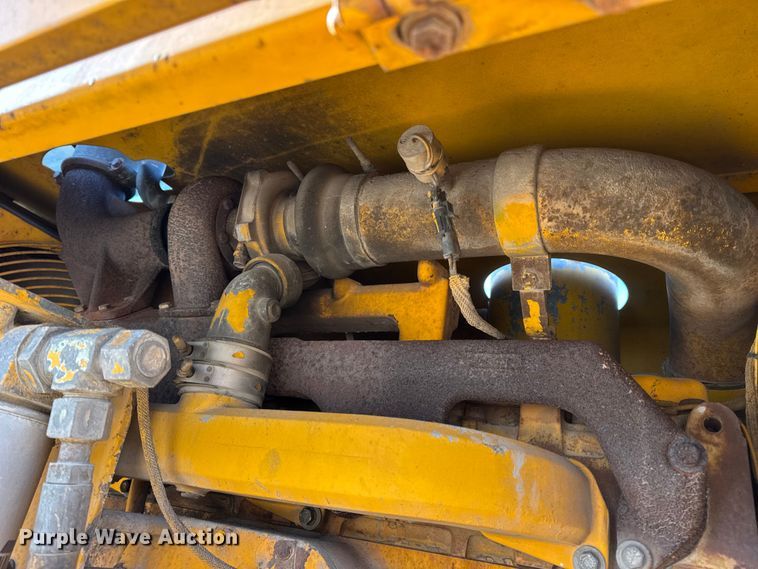 image for item DW6713 1992 John Deere 770B motor grader