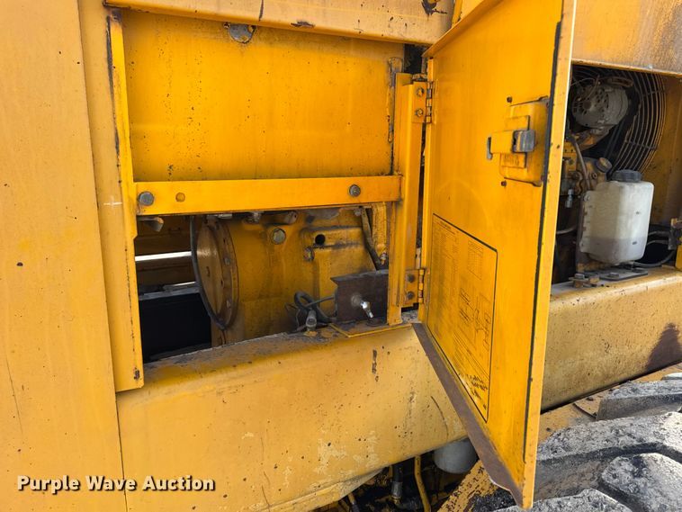 image for item DW6713 1992 John Deere 770B motor grader